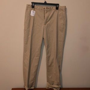IZOD 32-30 Khaki Pants